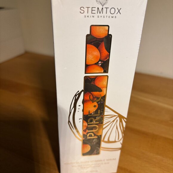 Stemtox Youthful Glow Vitamin C Serum - Picture 1 of 3